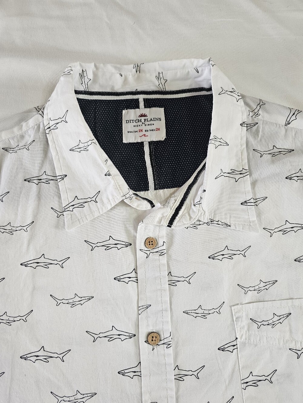 Ditch Plains Shark All Over Print Button Down Casual Shirt Sz 2X Vacation Cruise